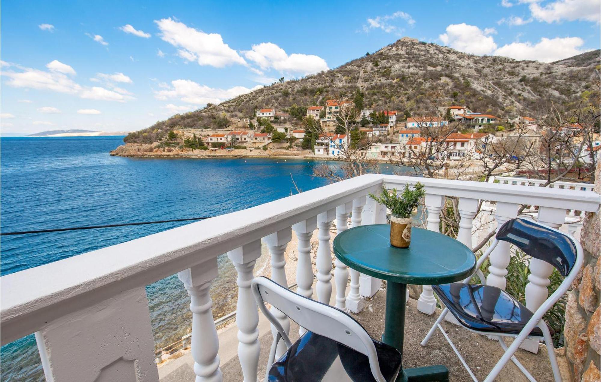 Cozy Apartment In Starigrad With House Sea View 外观 照片